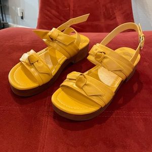 NIB Alexander Birman Clarita Leather Sandals, Size 36.5